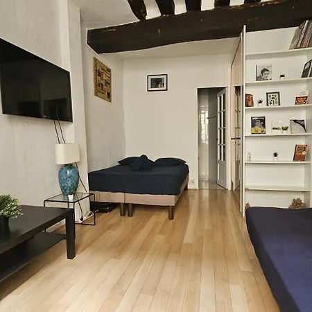 Apartamento Joli Renove En Plein Coeur De L'âme De Quartier Pantheon , Notre-dame *